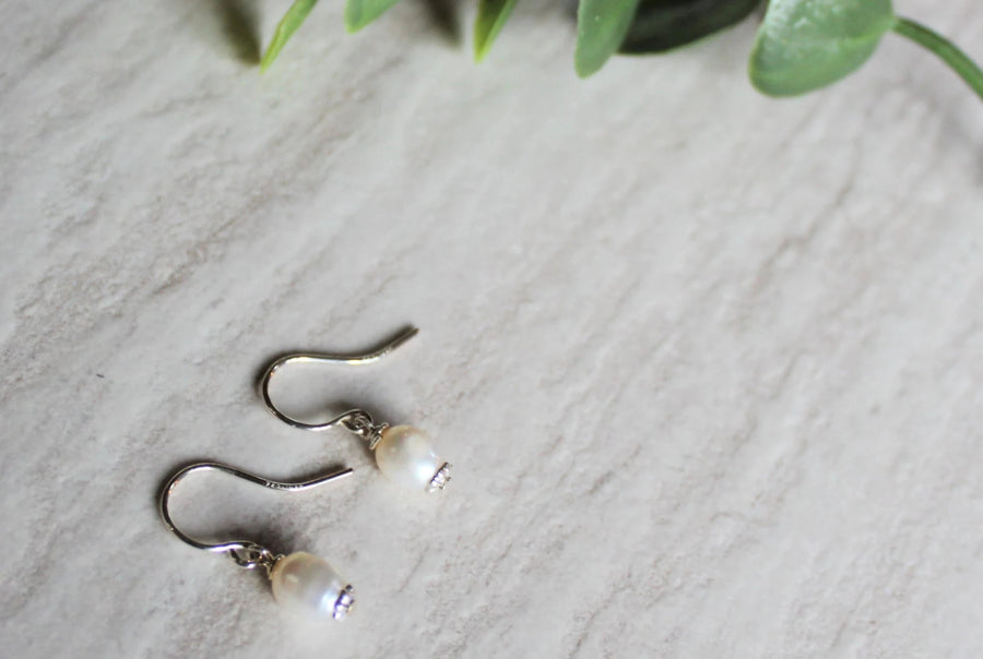 Freshwater Pearl Earrings - Woven Stone Co.